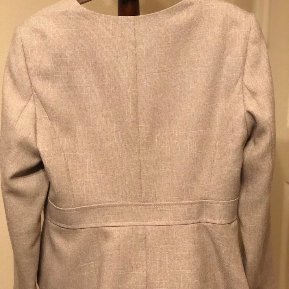 Isabella Suits - Picture 5 of 5